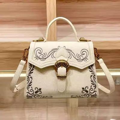 Vintage Square Leather Bag for Women Beautiful Flower Embroidery Shoulder Bag for Party High Quality New Fashion