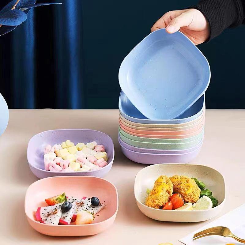 Creative Japanese Bone-Spitting Dish: Cute Plastic Plate with Base for Snacks & Storage