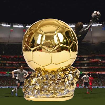 Zlatá fotbalová trofej Zapamatovatelná Ručně broušená Galvanicky pokovená Okrasná Dekorativní Pryskyřice Evropský styl Fotbalová trofej Domácí dekorace