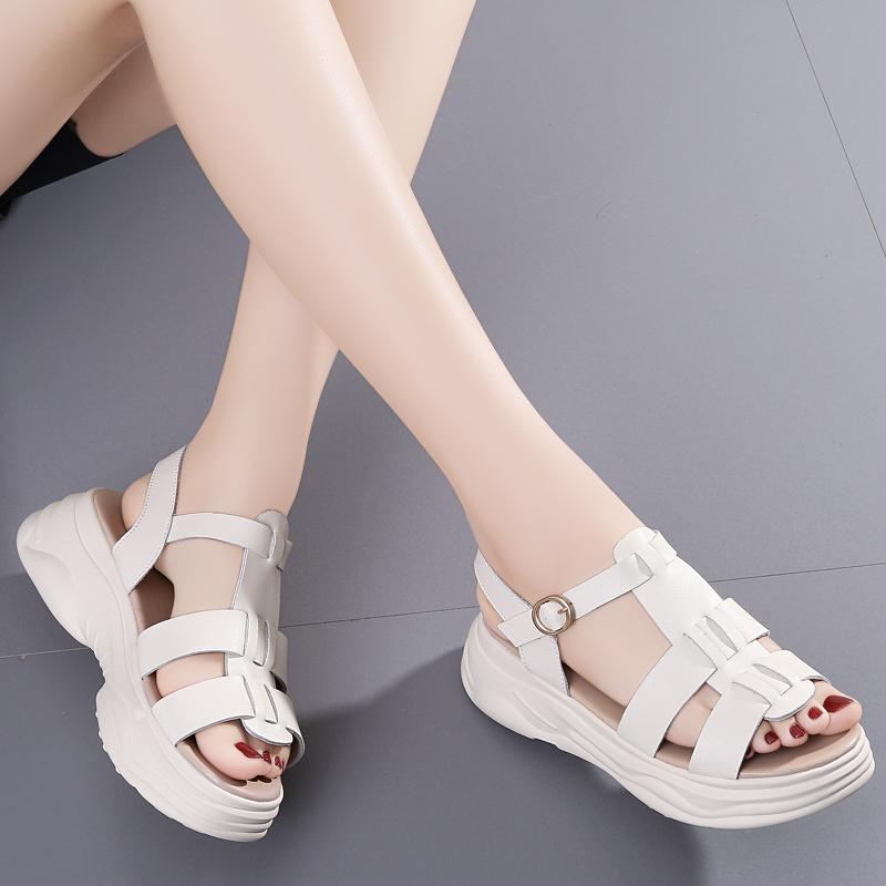 

Новые летние женские сандалии. Модные универсальные простые туфли на толстой подошве. Удобная обувь с открытым носком. Усиленные сандалии в римском стиле.