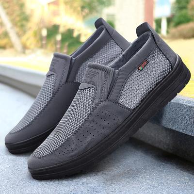Novos sapatos de malha estilo Pequim antigo tamanho grande sapatos masculinos respiráveis um pedal casuais poliuretano masculino