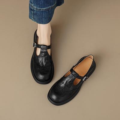 Leather Round Head Carved Small Leather Shoes Women's 2025 New Commuter Niche Light Luxury Loafers Medium Thick Heel Retro Single Shoes