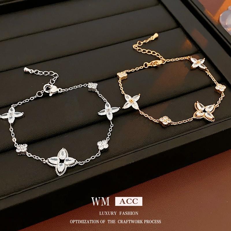 Elegant Zircon Flower Starburst Bracelet Women Gold Plated Copper Minimalist Chic Daily Wear Jewelry