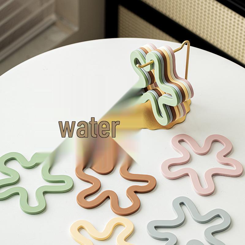 Silicone Heat-Resistant Table Mat: Anti-Scald Coaster, Placemat & Casserole Dish Protector