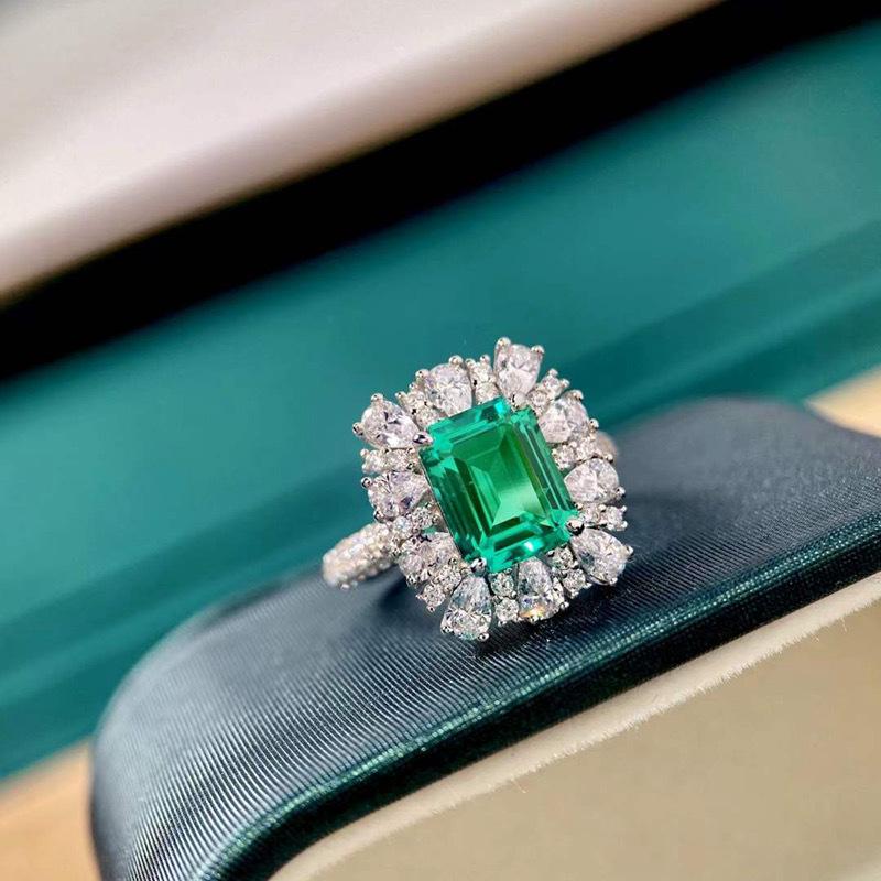 Versatile Adjustable Sparkling Emerald & Zircon Stone Ring for Women Adjustable Open Size