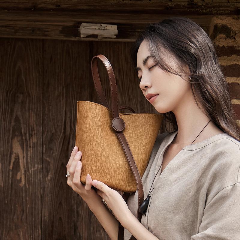 Mrs. Qiao Bag 2025 New Bucket Bag Women's Crossbody Autumn Winter High-end Handbag Tote Bag Genuine Leather Women's Bag