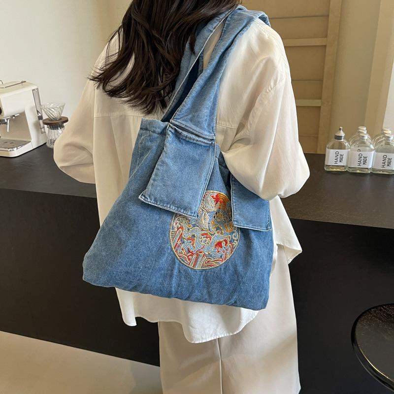 New Chinese bag women's 2025 new trendy large-capacity denim national style commuting to work underarm bag tote bag