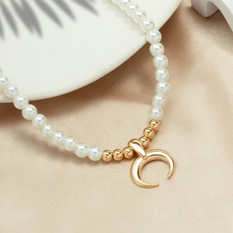 Pearl necklace new moon jewelry niche high-end accessories long neck chain women's light luxury collarbone chain