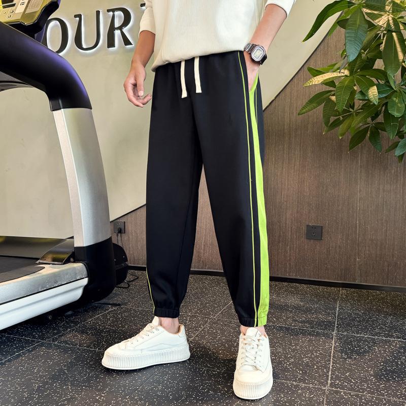 

Мужские модные тяжелые спортивные штаны: Свободные прямые брюки с полосатым вязаным дизайном для повседневного и спортивного стиля M (Recommended 45-58 kg) чёрный