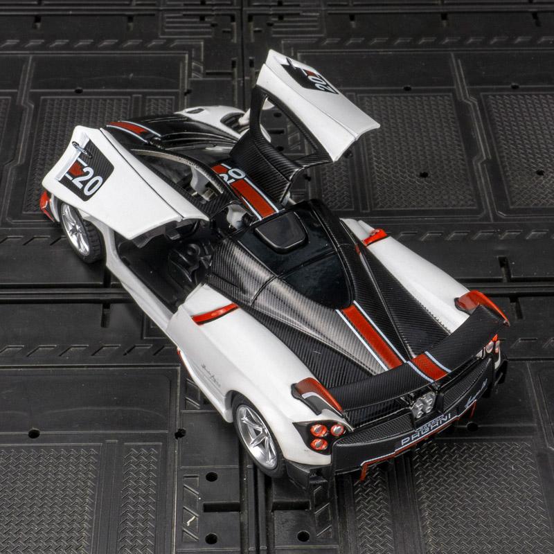 1/32 Simulation Pagani BC Alloy Supercar Model, Doors Can Be Opened with Sound and Light, Car Ornaments
