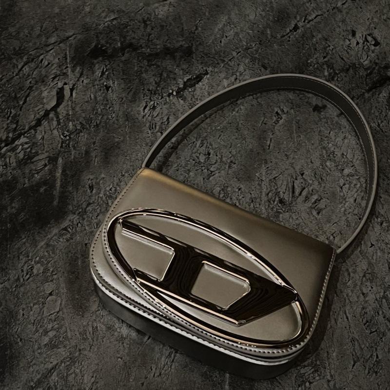 Fashionable Crossbody Bag Charming Silver Square Bag PU Soft Handbag Everyday Wear Women's Handbag