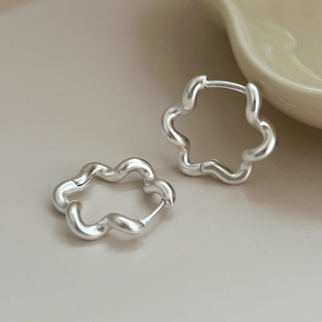 925 Sterling Silver Vintage Earrings For Women Trendy Simple Flower Shape Earring Jewelry Prevent Allergy Party Accessories