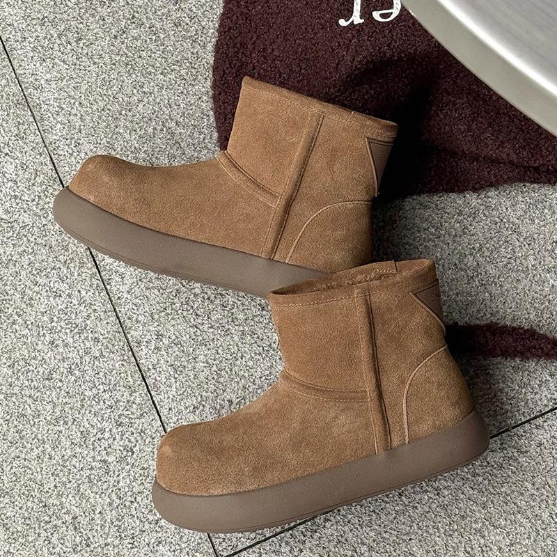 

Leather thick-soled small potato snow boots women s 2025 winter new velvet thermal short boots ugly and cute big-headed cotton boots 40