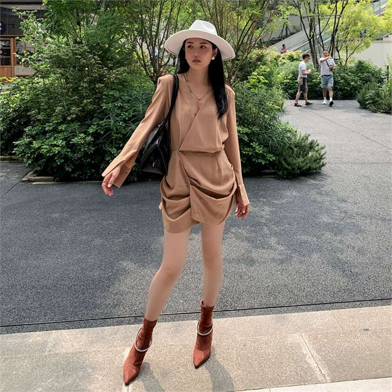 Beautiful CRY~! Huge and thin! Rhinestone buckle pointed head thin high heel short boots thin boots elastic Martin boots single boots