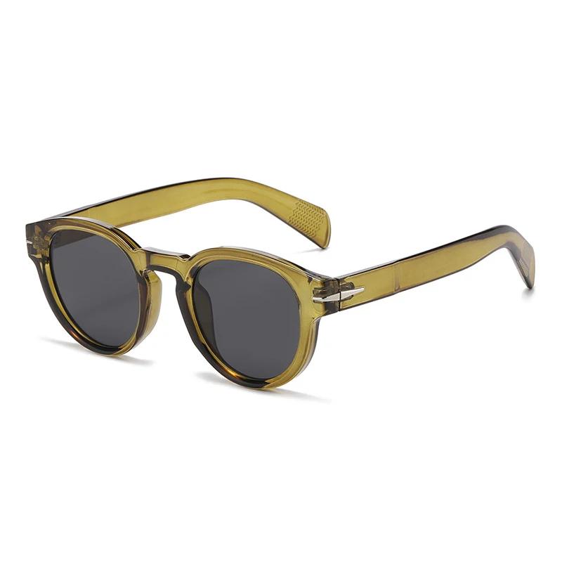  New Retro Round Punk Men Sunglasses Fashion Brand Designer Women Rivets Sun Glasses Shades UV400