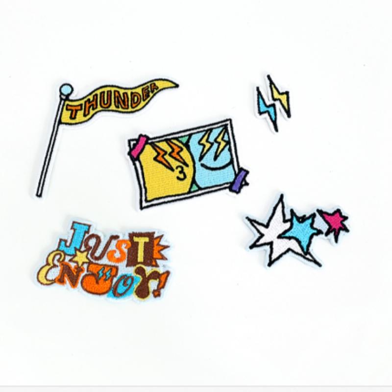 Thunder   09 Waffen Set 2024 Ateez Pop Up