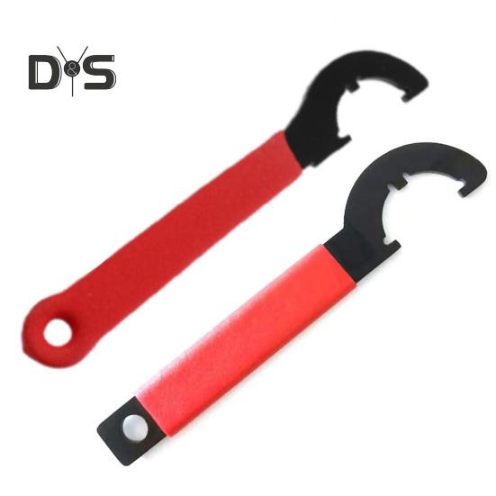 Klíč na matice s protiskluzovou rukojetí Ergonomický design Vysoká tvrdost Odolná proti korozi Matice Utažení Demontáž Opravný klíč