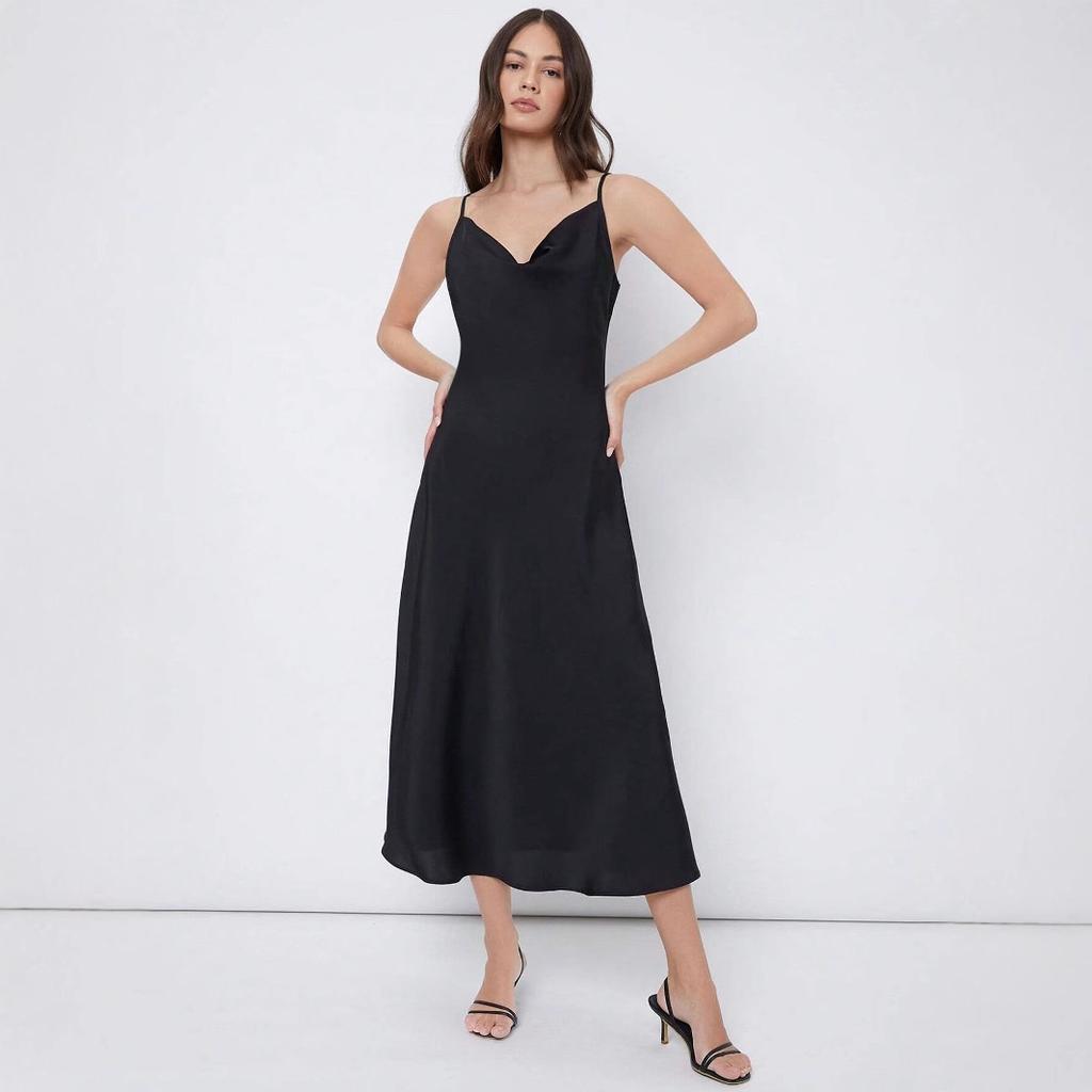 Women's clothing European and American spring and summer 2026 new suspender deep V-neck slim fit fashion solid color dress