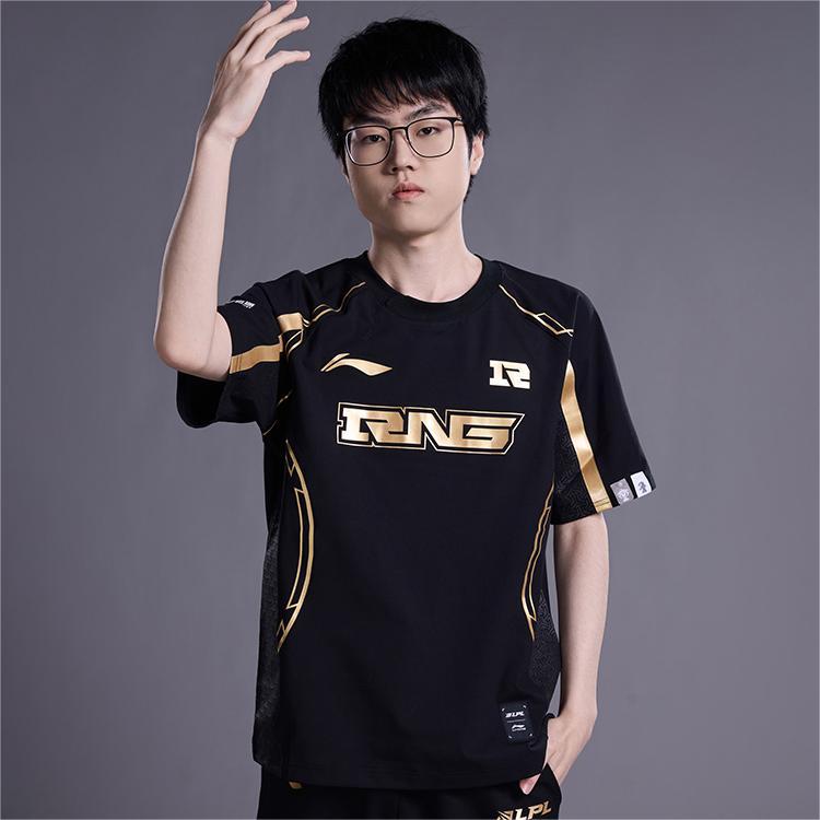 Li Ning Série Vida Esportiva Série E-Sports Equipe RNG Clássica Confortável Estampa de Letras Ajuste Casual Camiseta de Manga Curta Unissex Camiseta Preta ATSU673-1