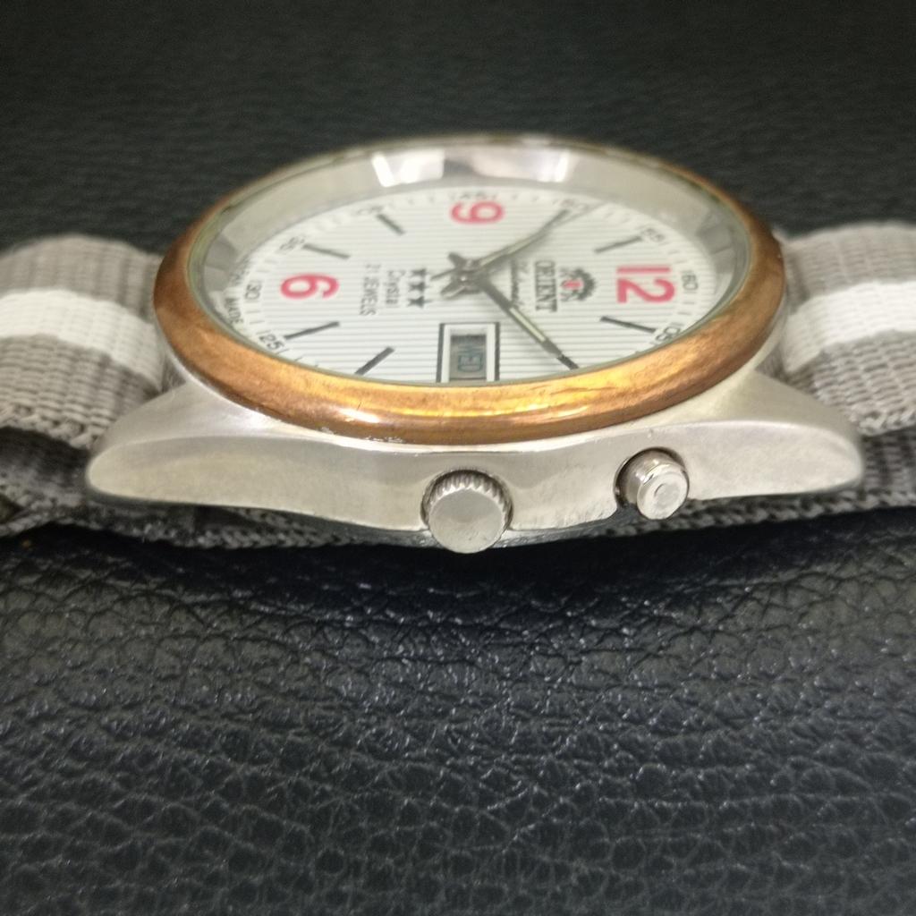 AUTOMATICKÉ VINTAGE ORIENT CRYSTAL JAPONSKO 46941 PÁNSKÉ HODINKY S BÍLÝM CIFERNÍKEM a703326-1 R213b-a703326