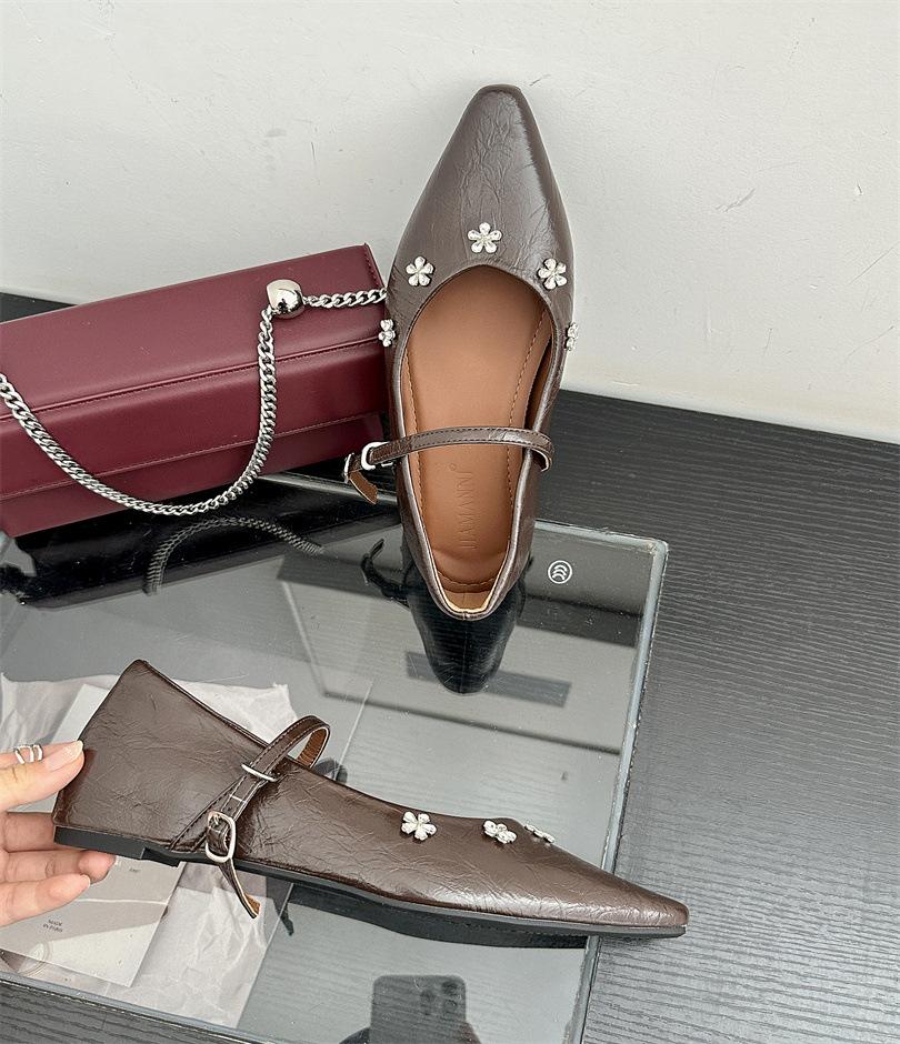 Inner Height Increase French Rhinestone Word Belt Mary Jane Shoes Women's 2025 Summer New Shallow Single Shoes Flat Shoes Small Leather Shoes
