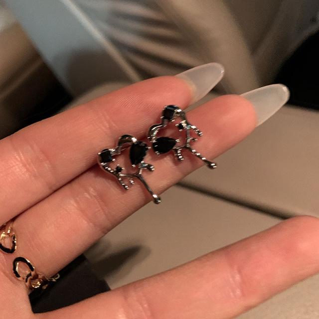 S925 Silver Needle Pearl Stud Earrings for Women