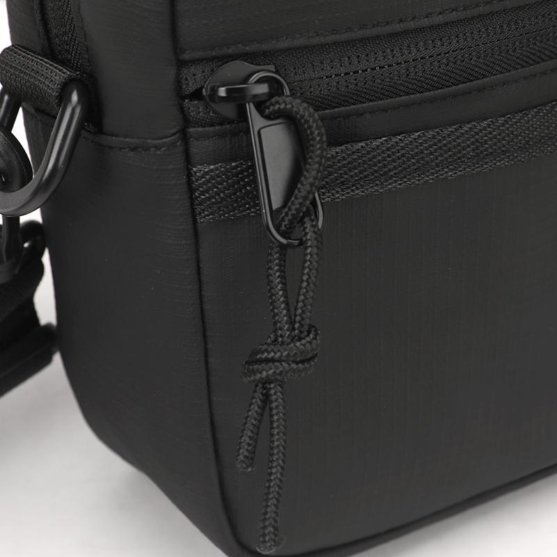 Minimalist Crossbody Bag for Men & Women – Compact Urban Shoulder Bag with Multiple Pockets & Adjustable Strap – Ideal for Daily Use & Travel