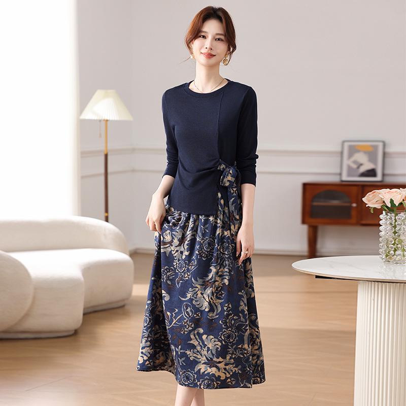 2026 Spring Chic Mid-Age Women's Two-Piece Set: Fashionable Wide-Leg Skirt Outfit