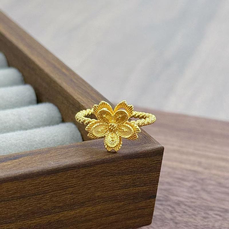 Medieval Vintage French Light Luxury Three-Dimensional Flower Opening Ring Retro Spiral Lotus High-End Ring
