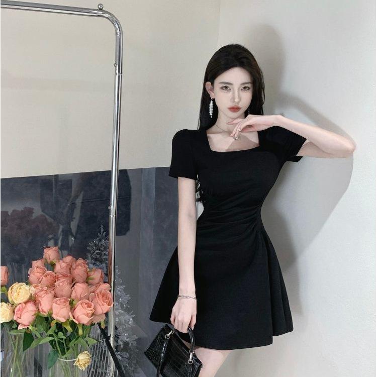 High-end French Square Neck Small Black Dress Temperament Waist Thin Wrinkled Belly Cover Dress Summer Short Sleeves