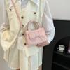 Premium Sweet Bow Bag Women's New Niche Handbag Shoulder Messenger Bag Small Square Bag