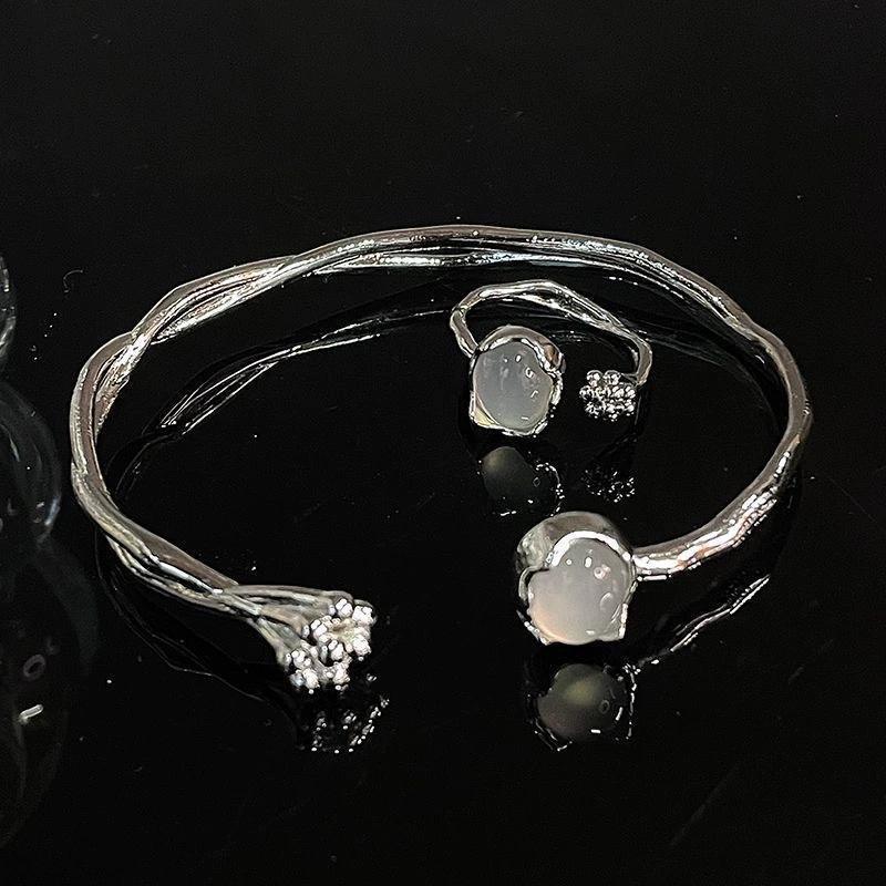 Bud Moonstone Open Bangle: Cold-Style, High-End French Gemstone Bracelet for Women