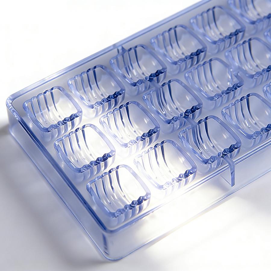 Wave Shape Plastic Chocolate Mold - 21 Cavity Clear Candy Mould for DIY Chocolate, Jelly, Bath Bombs & Valentine's Day Gifts