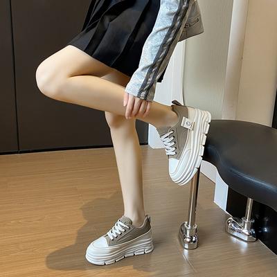 Dicke Sohle kleine weiße Schuhe Damen Frühling neu Studentin Freizeit Sport vielseitige Board Schuhe