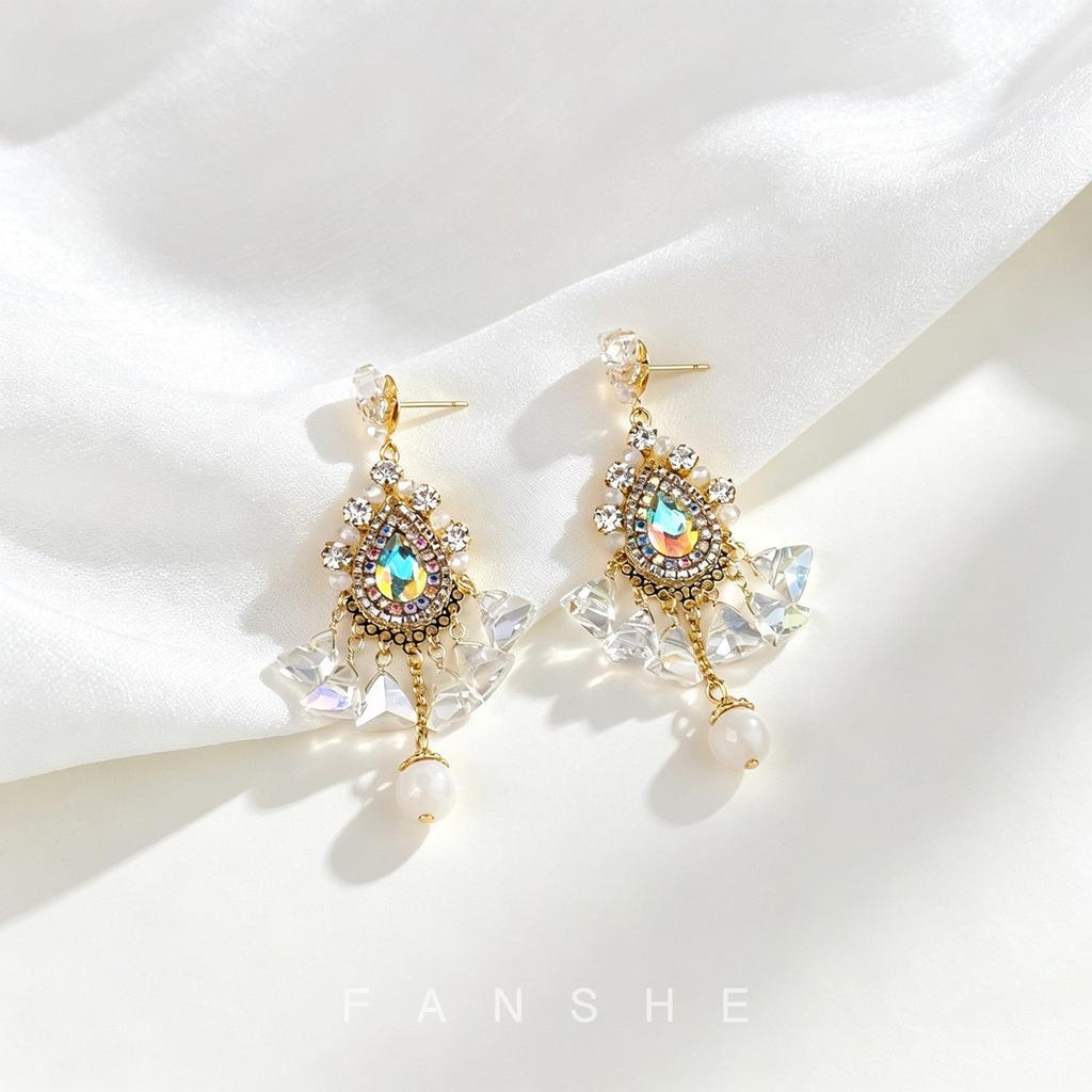 Light Luxury, Extravagance, Heavy Industry, Water Drop Earrings, Handmade Crystal Tassel Earrings, Korean Retro High-end Ethnic Style Earrings.