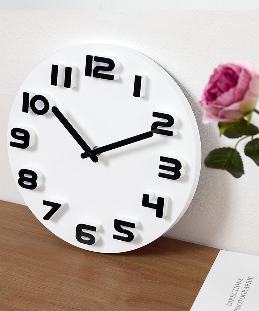 Oa Bold Clock Wall Clock