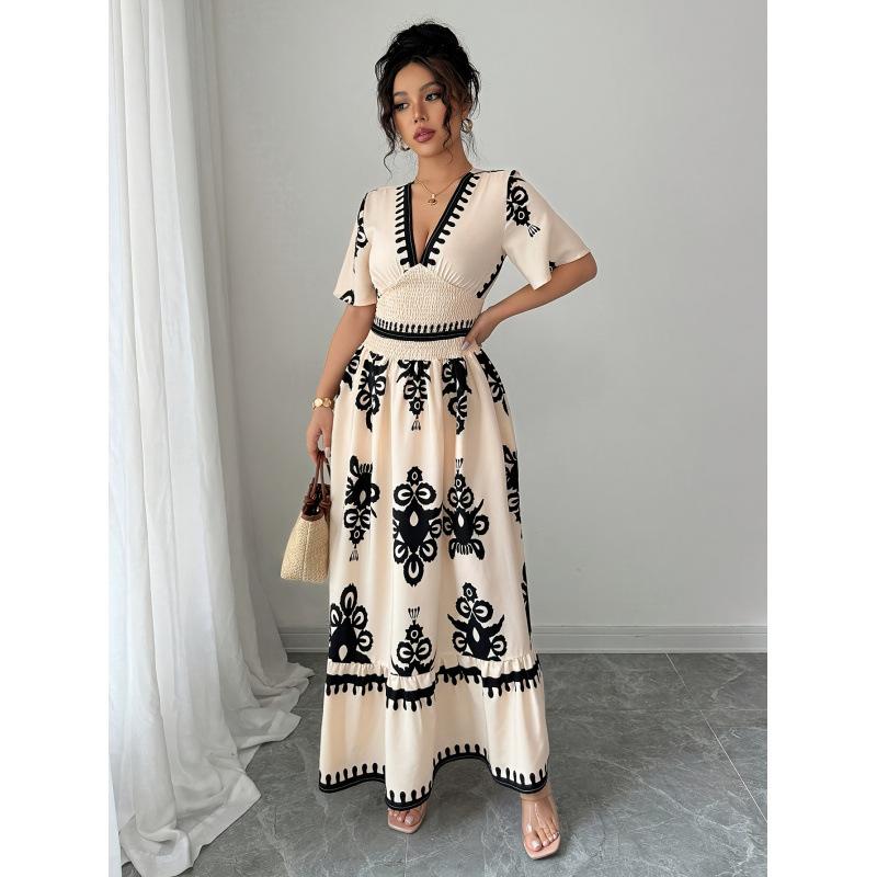 Women's Vintage Floral V-Neck Maxi Dress, Smocked Waist A-Line Long Dress for Summer Casual & Beach Wear
