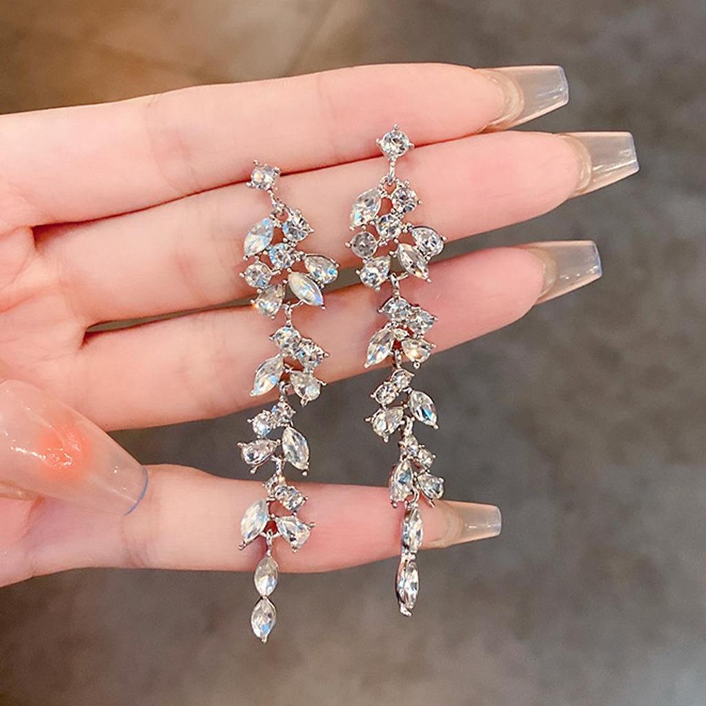 Exquisite Rhinestone Tassel Earrings for Round & Square Faces, High-End, Versatile, Luxurious Slimming Design