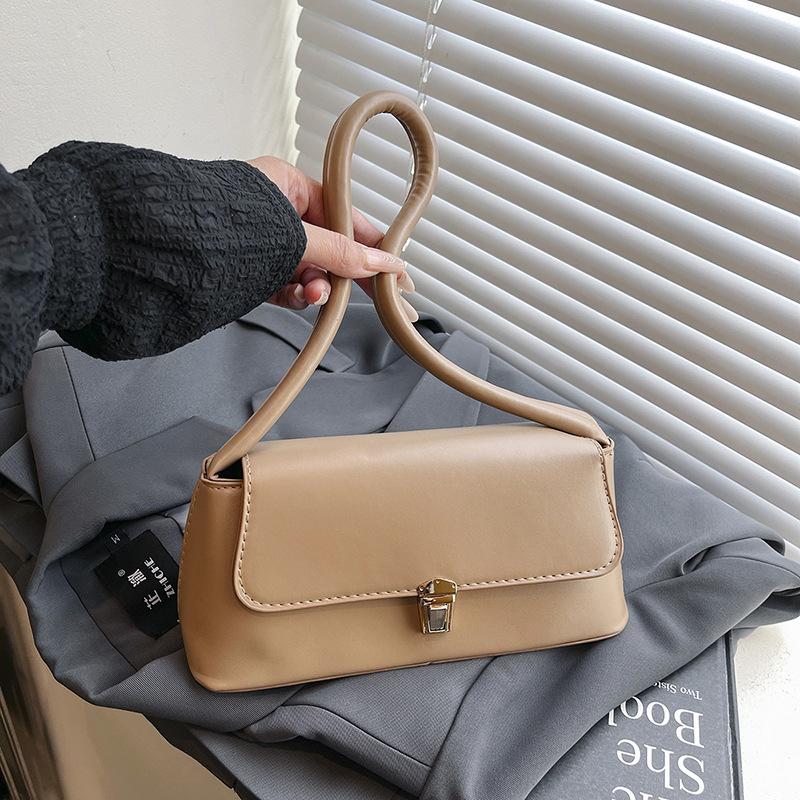 Summer niche bag foreign style underarm bag women's bag wholesale 2025 new trendy fashion portable versatile ins shoulder bag