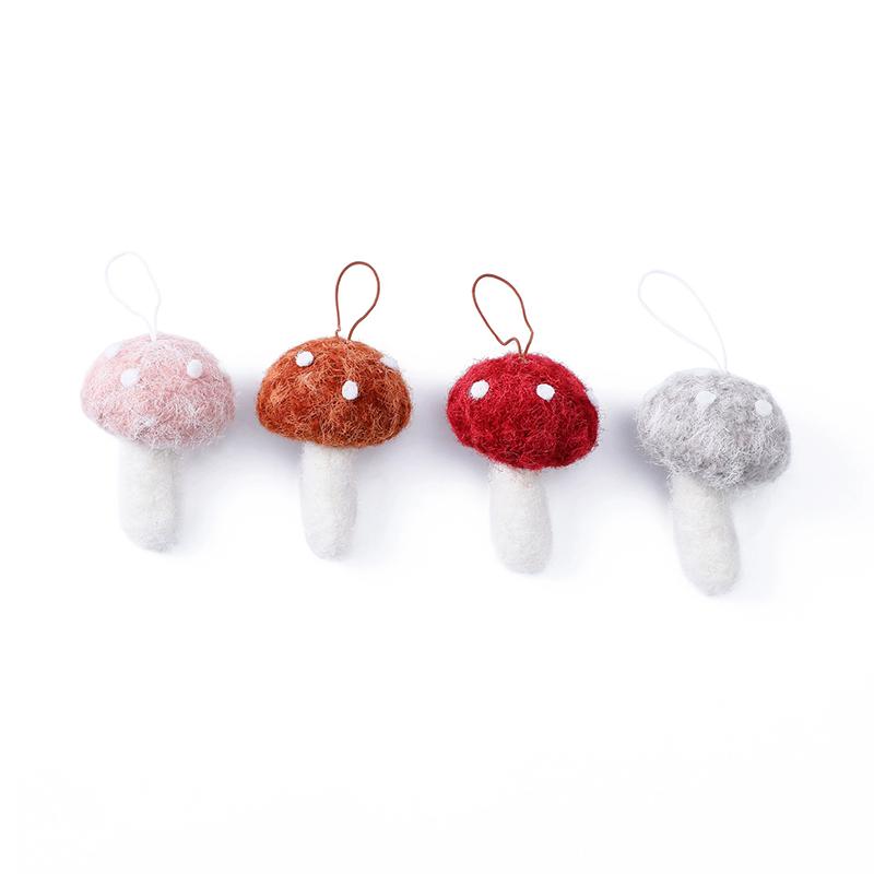 WTEMPO 1PC Christmas Cute Furry Mushroom Shaped Ornaments DIY Christmas Scene Decor Supplies Christmas Tree Decor Hanging Pendents