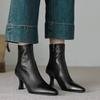 Nouvelles bottes mi-mollet pour femmes en cuir grande taille couleur unie fermeture éclair arrière talon fin pointues automne et hiver confortables peau de mouton bottes Martin