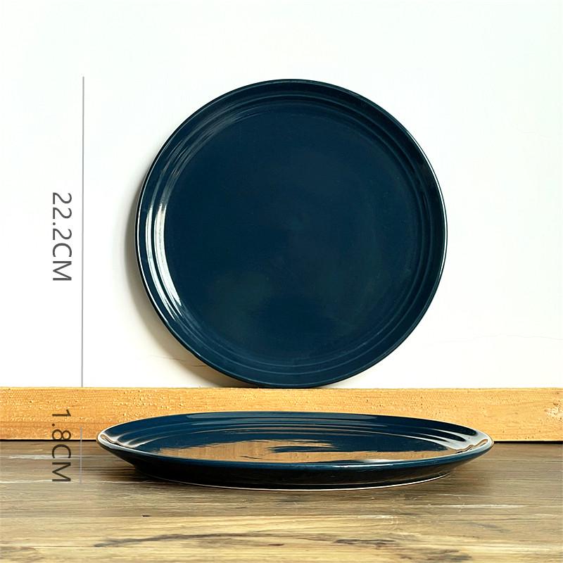 Piatti in Ceramica Raffinatamente Lavorati: Design Decorativi, Bassi, Profondi e da Insalata con Piccoli Difetti
