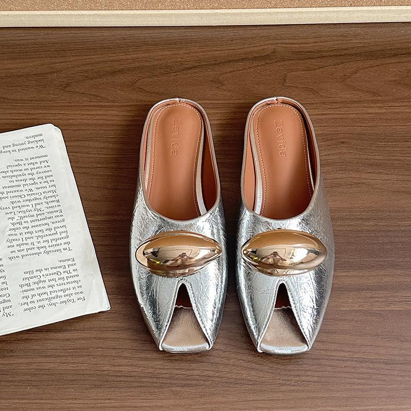 

Женская летняя красота фея ветер пряжка одна верхняя одежда полая сумка голова металл полушлепанцы новые педали мюли крутые шлепанцы 35 серебряный