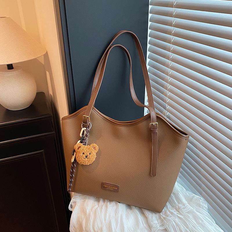 Casual large-capacity tote bag women's new retro versatile shoulder bag niche commuter underarm bag