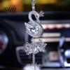 Ciondolo pendente per specchietto retrovisore con ornamento interno per auto in finto cristallo di cigno