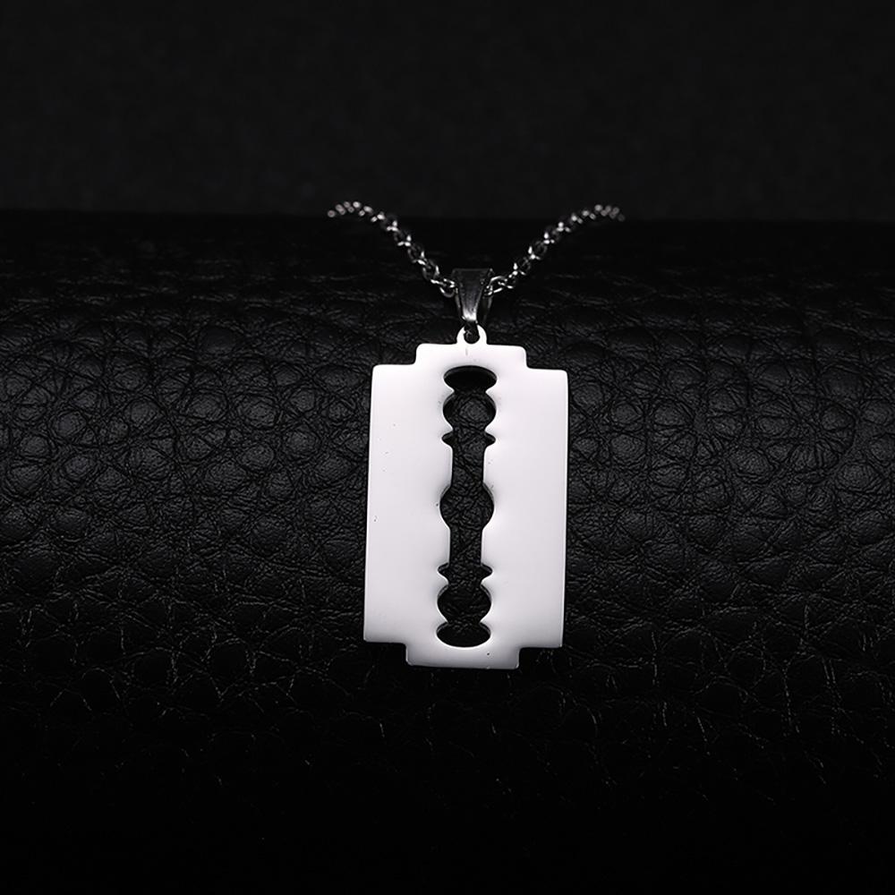 Collier Lame de Rasoir Cazador Forme de Rasoir Pendentif Collier Acier Inoxydable Collier Acier Froid Pour Hommes Collier Hip Hop Bijoux