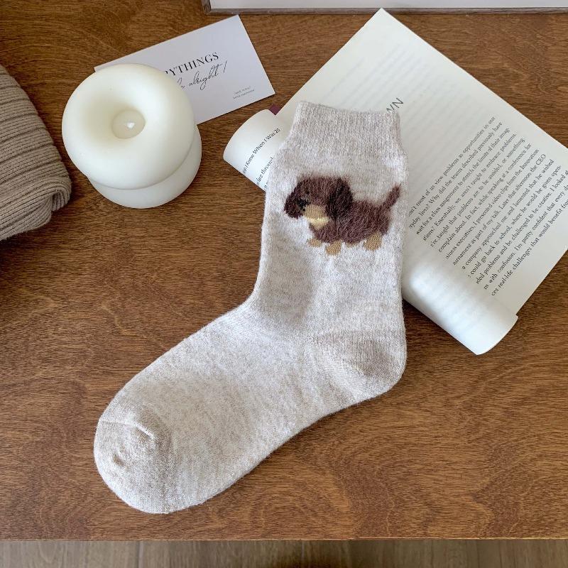 Winter Thick and Warm Ladies' Woolen Socks Featuring Cute Cartoon Puppies, Mid-calf Socks Suitable for Home Sleeping.