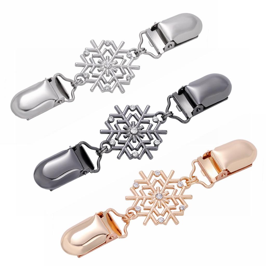 Rhinestone Snowflake Brooch Pins for Women Sweater Clip Vintage Hollow Out Shawl Cardigan Clasp Waist Fixing Button Accessory