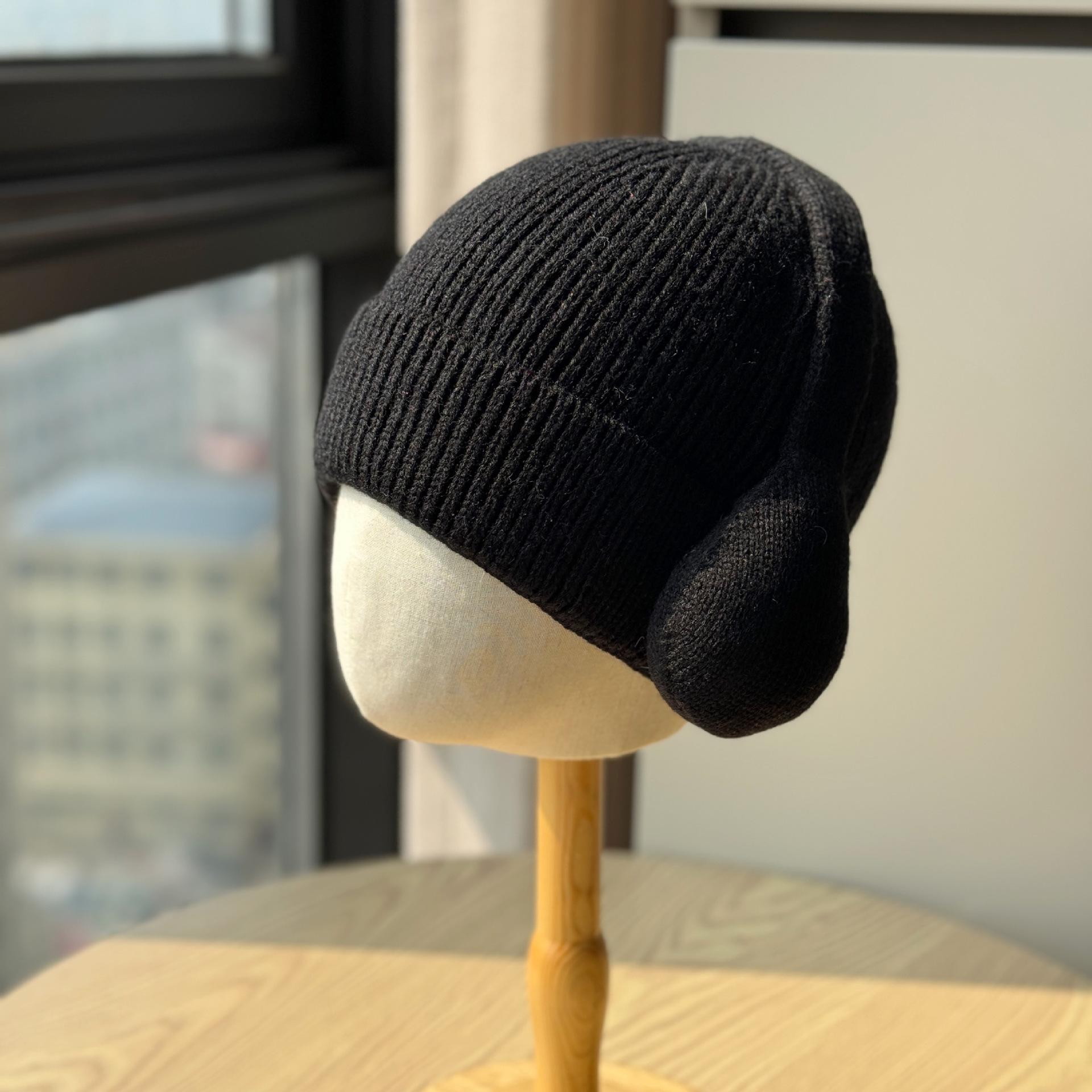 

New cute and unique smiley face earmuffs, warm knitted hat for men and women, suitable for autumn and winter, makes the face look smaller, versatile Adult54-60Average Size чёрный