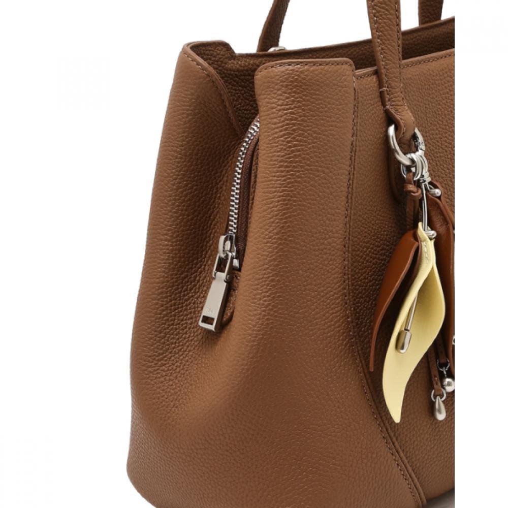 Daks M Brown Cowhide Flower charM Tote Bag Dcba6f563w2